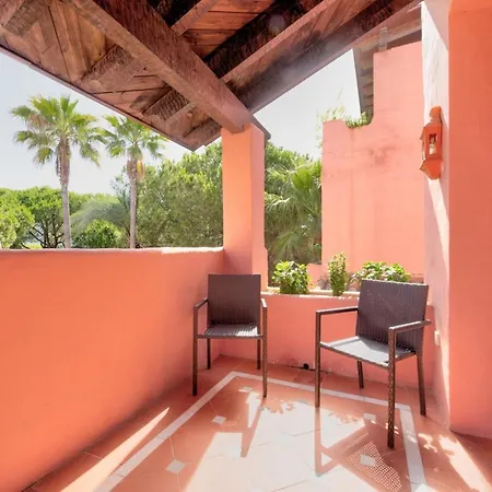 アパート Luxury Penthouse In Jardines De Don Carlos マルベーリャ