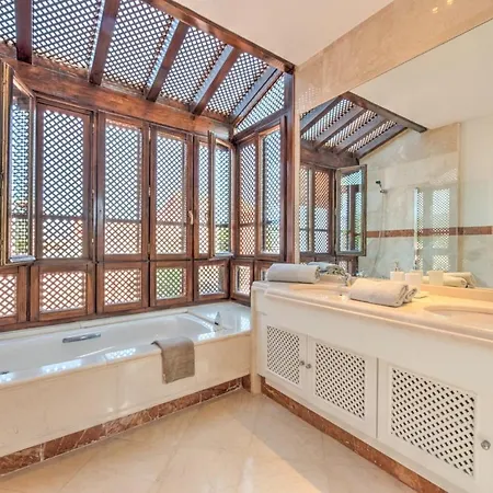 Апартаменти Luxury Penthouse In Jardines De Don Carlos *