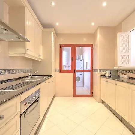 Luxury Penthouse In Jardines De Don Carlos Апартаменти *