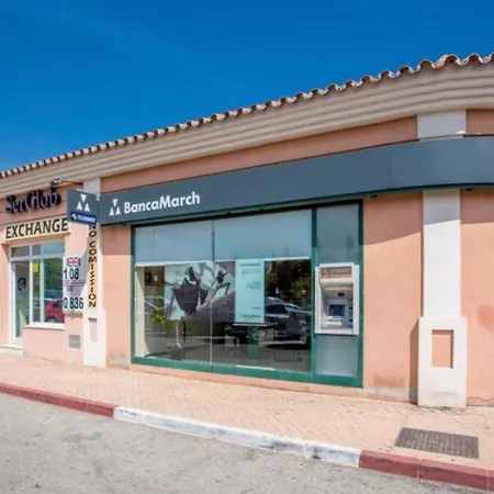 Luxury Penthouse In Jardines De Don Carlos Marbella